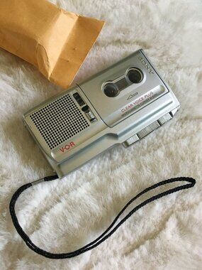 Sony M-670V Microcassette Recorder Clear Voice Plus VOR Pressman - TESTED 🎙️